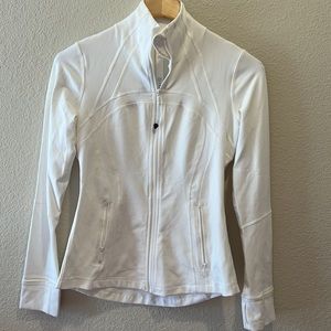 New without tags LuluLemon white Define Jacket Luon, size 6.